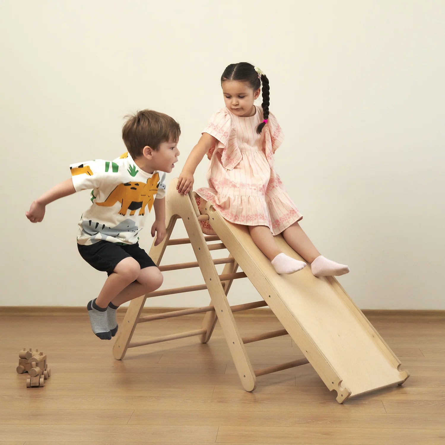 Prev_Studio_muyuru0.75x.webp