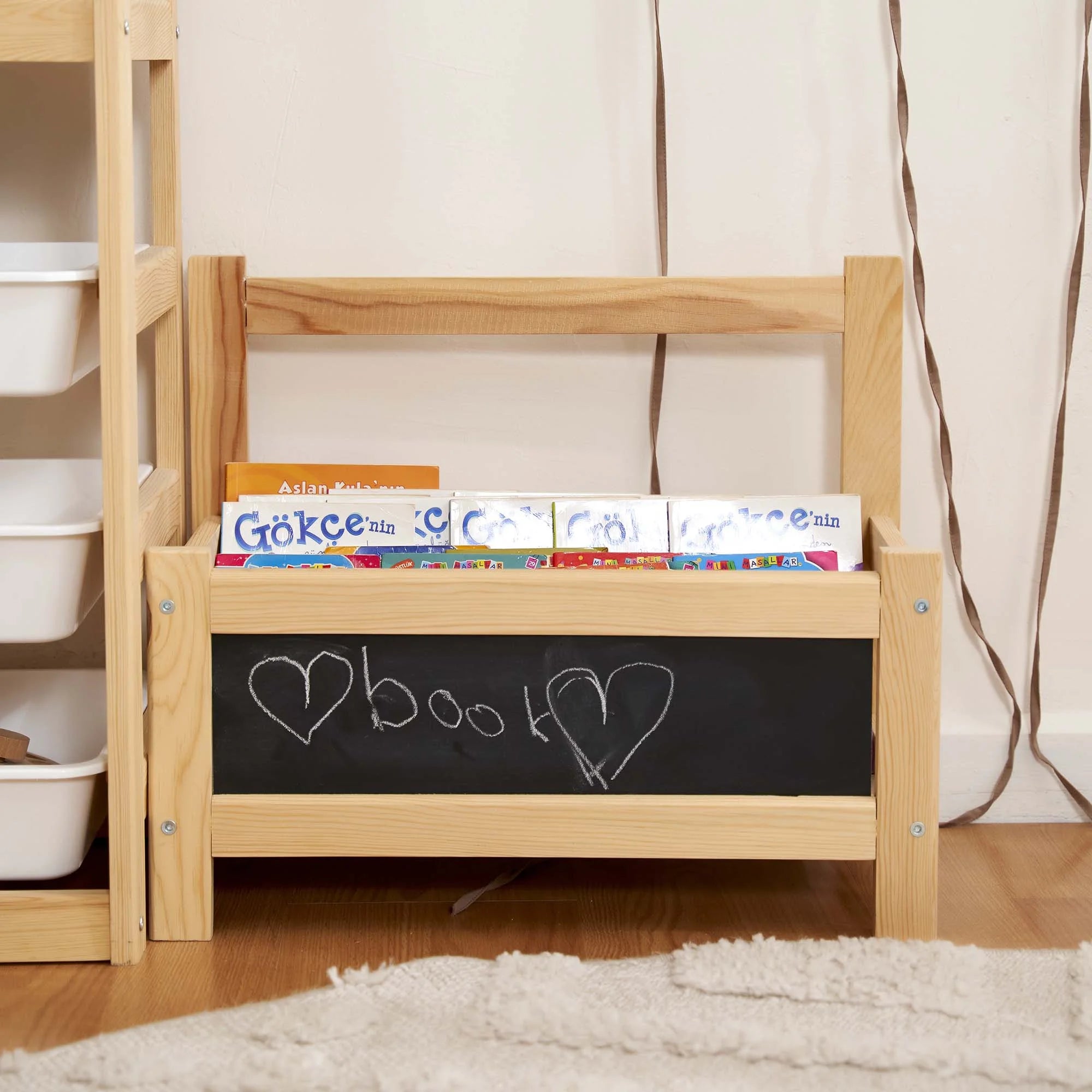 Ahşap Kara Tahta Kitaplık
