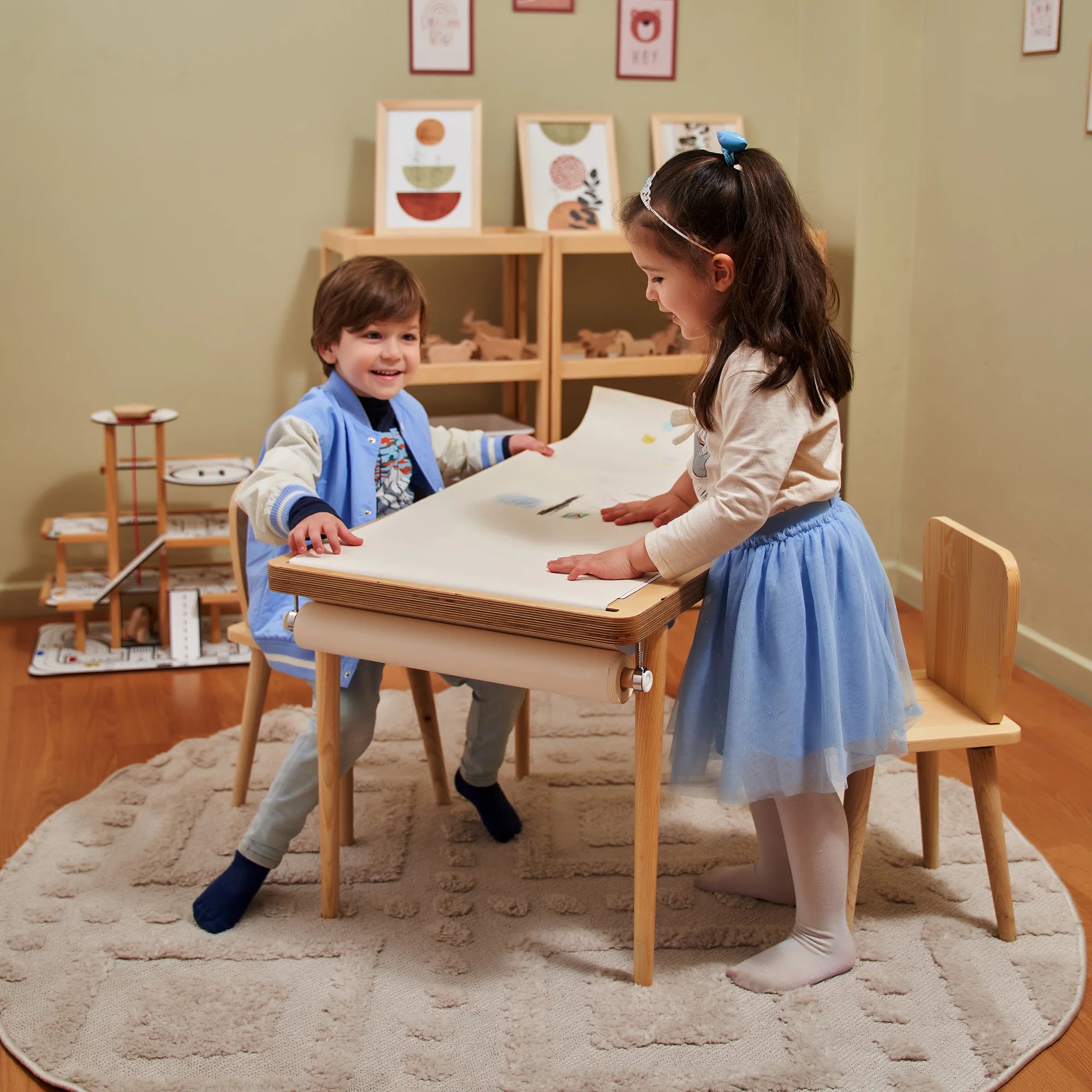 Montessori Ahşap Aktivite Masası – Huş Ağacı