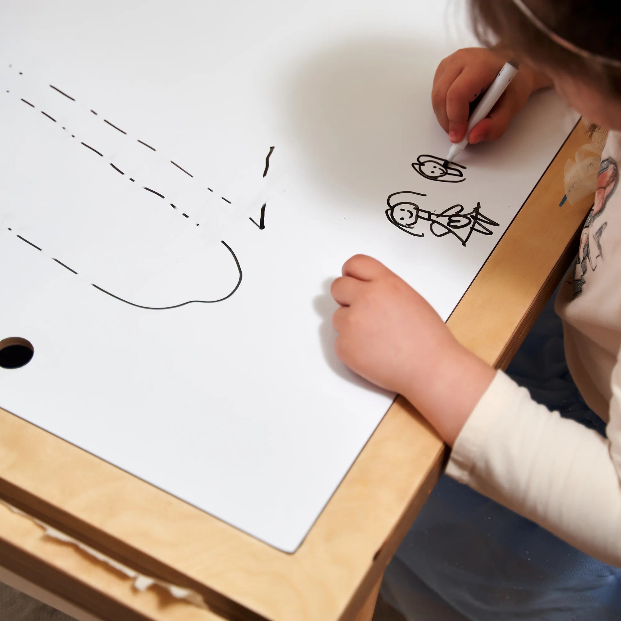 Montessori Ahşap Aktivite Masası – Huş Ağacı