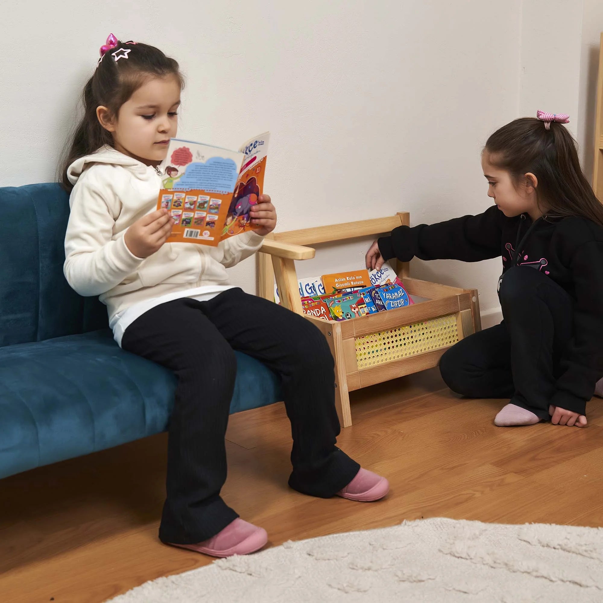 Ahşap Hazeranlı Montessori Yer Kitaplığı