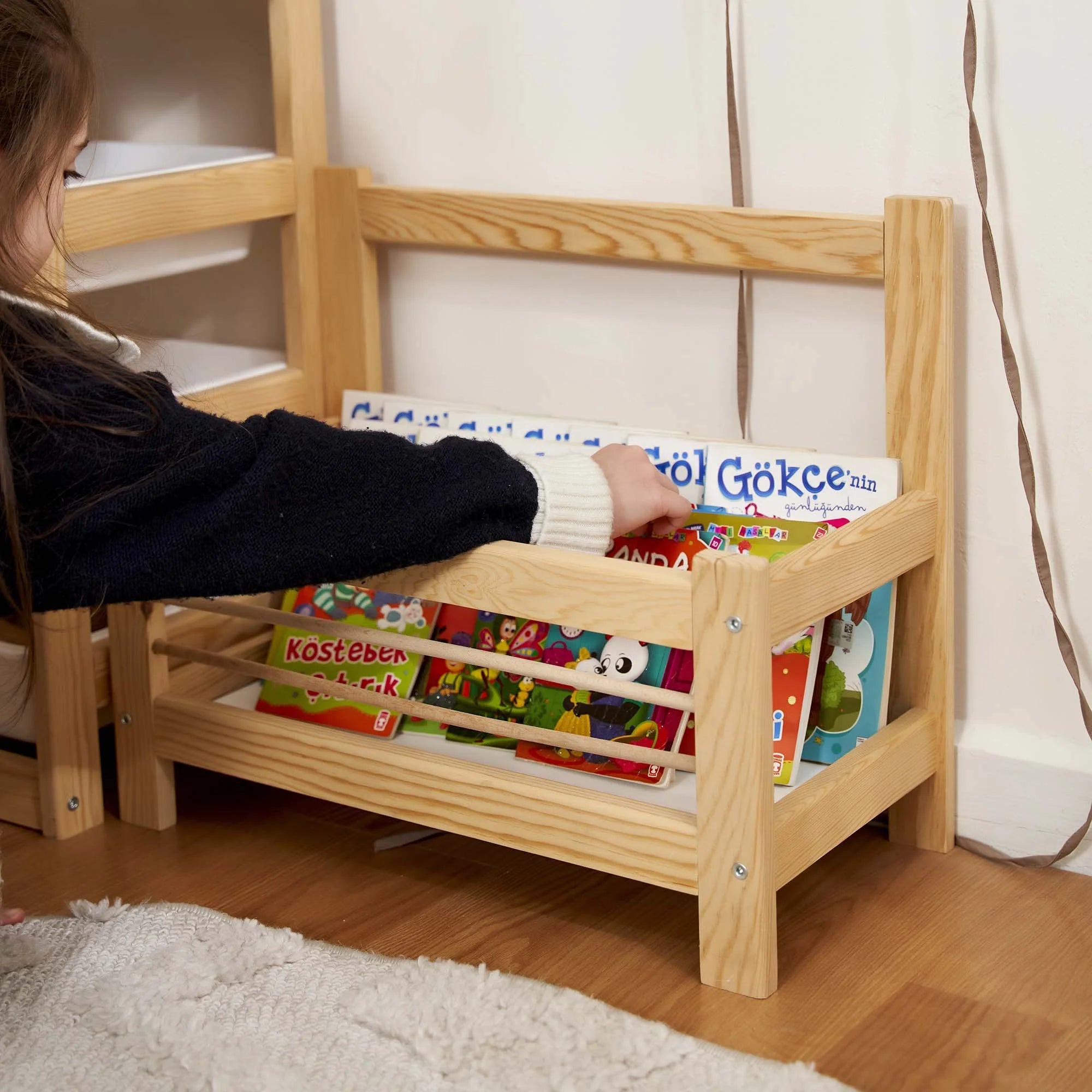 Montessori Çubuklu Yer Kitaplığı