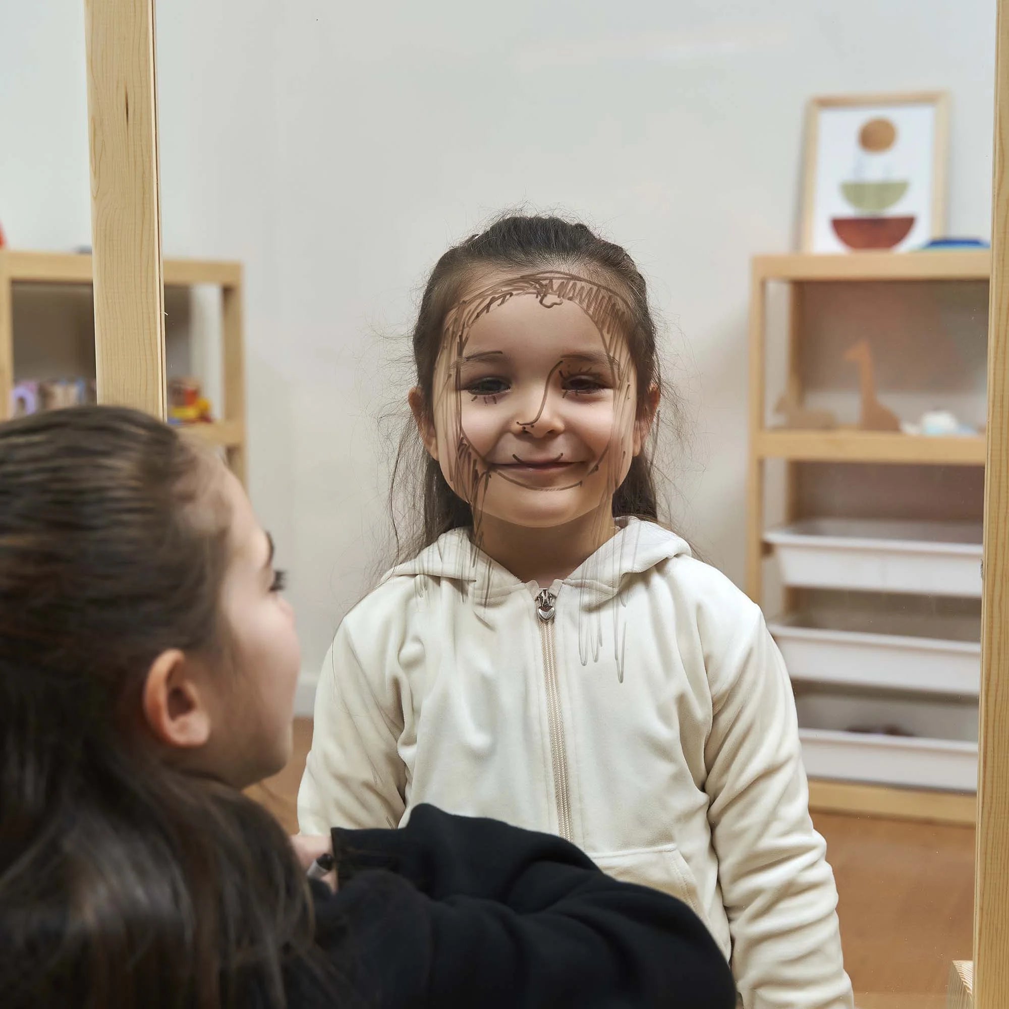 Montessori Perspektif Resim ve Yazı Tahtası
