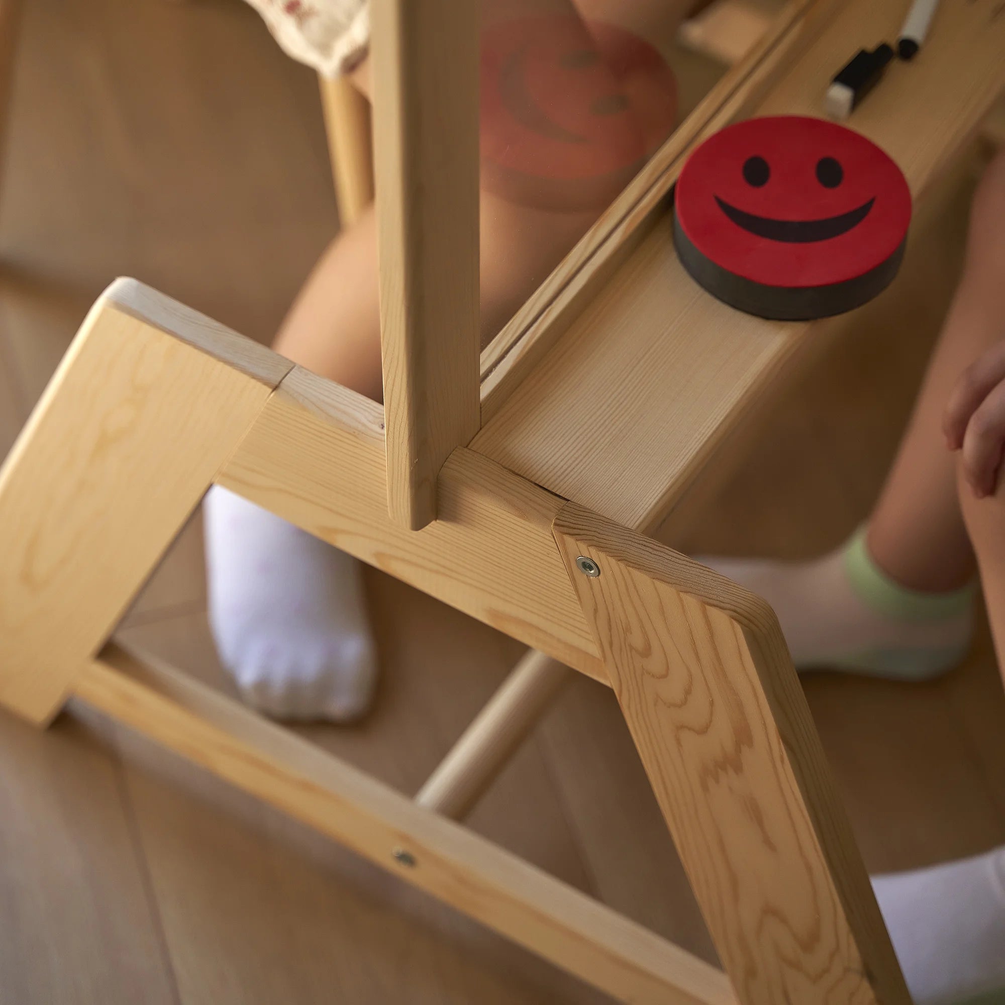 Montessori Perspektif Resim ve Yazı Tahtası