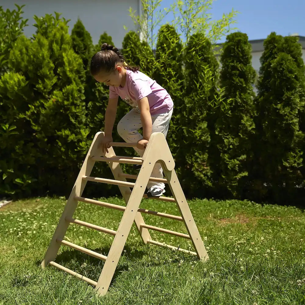 Montessori Pikler Üçgeni