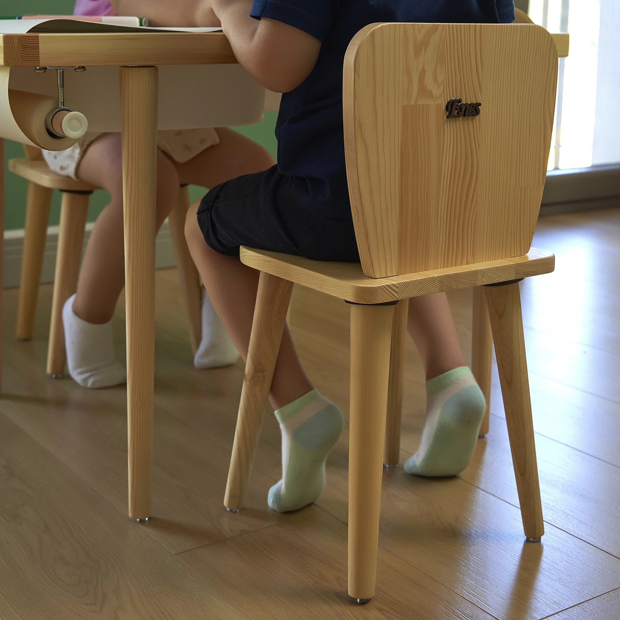 Montessori Ahşap Aktivite Masası – Çam Ağacı