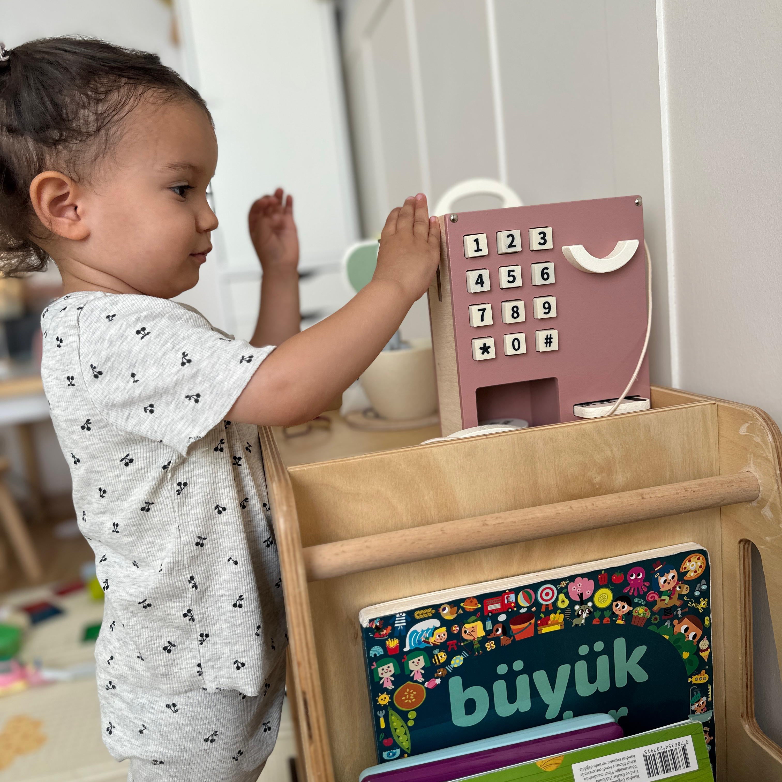 Ahşap Oyuncak Vintage Telefon
