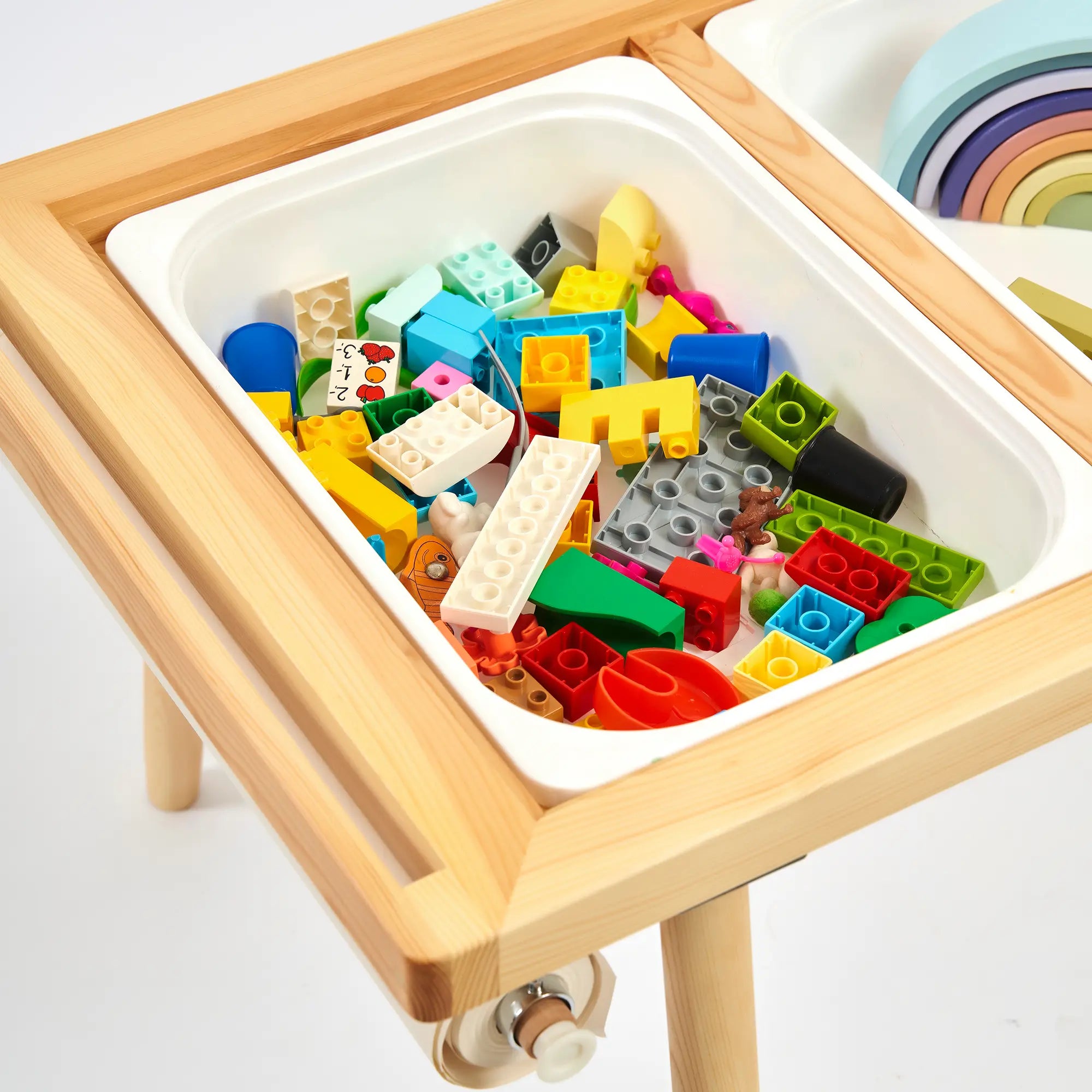 Montessori Ahşap Aktivite Masası – Çam Ağacı (3'lü Sepet)