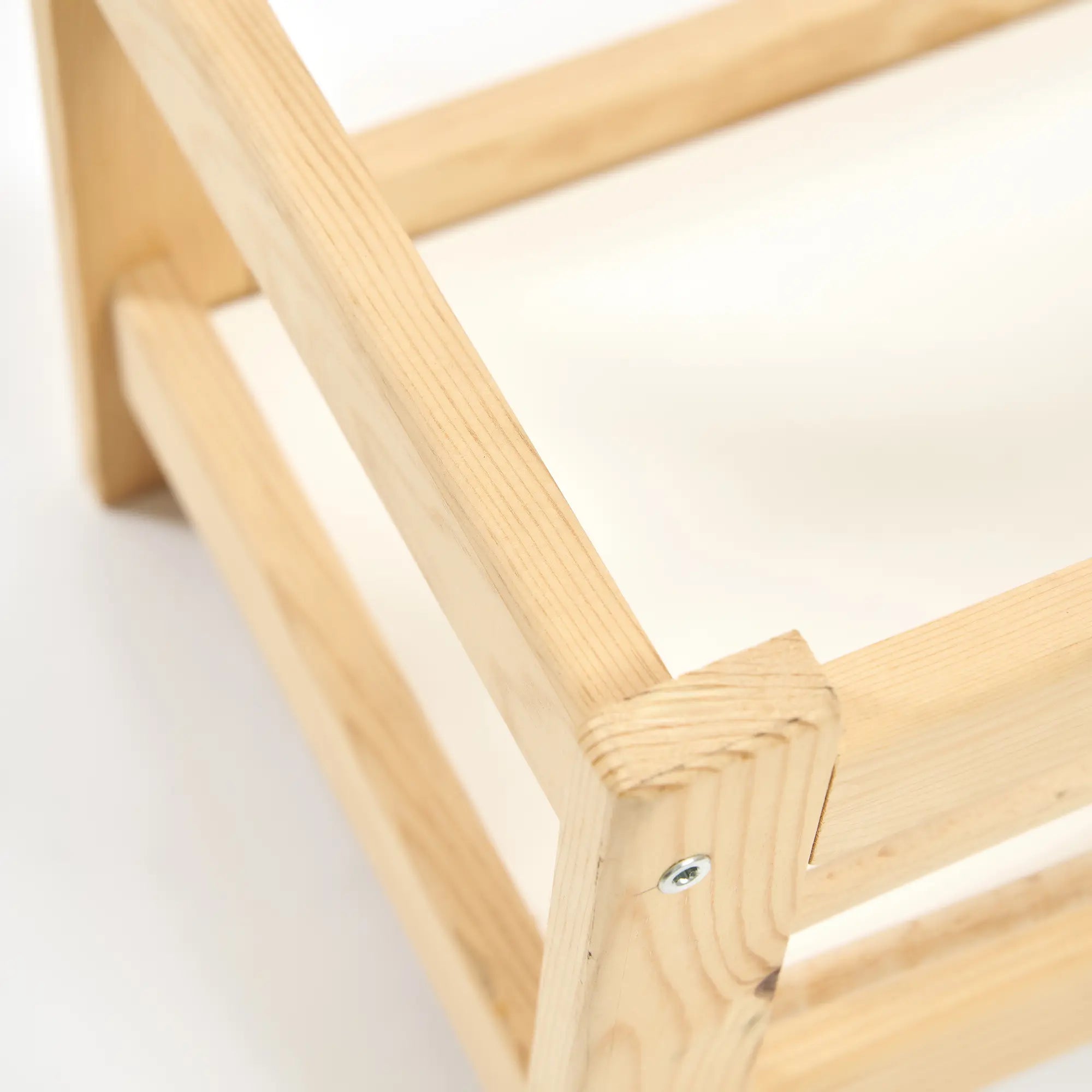 Montessori Çubuklu Yer Kitaplığı