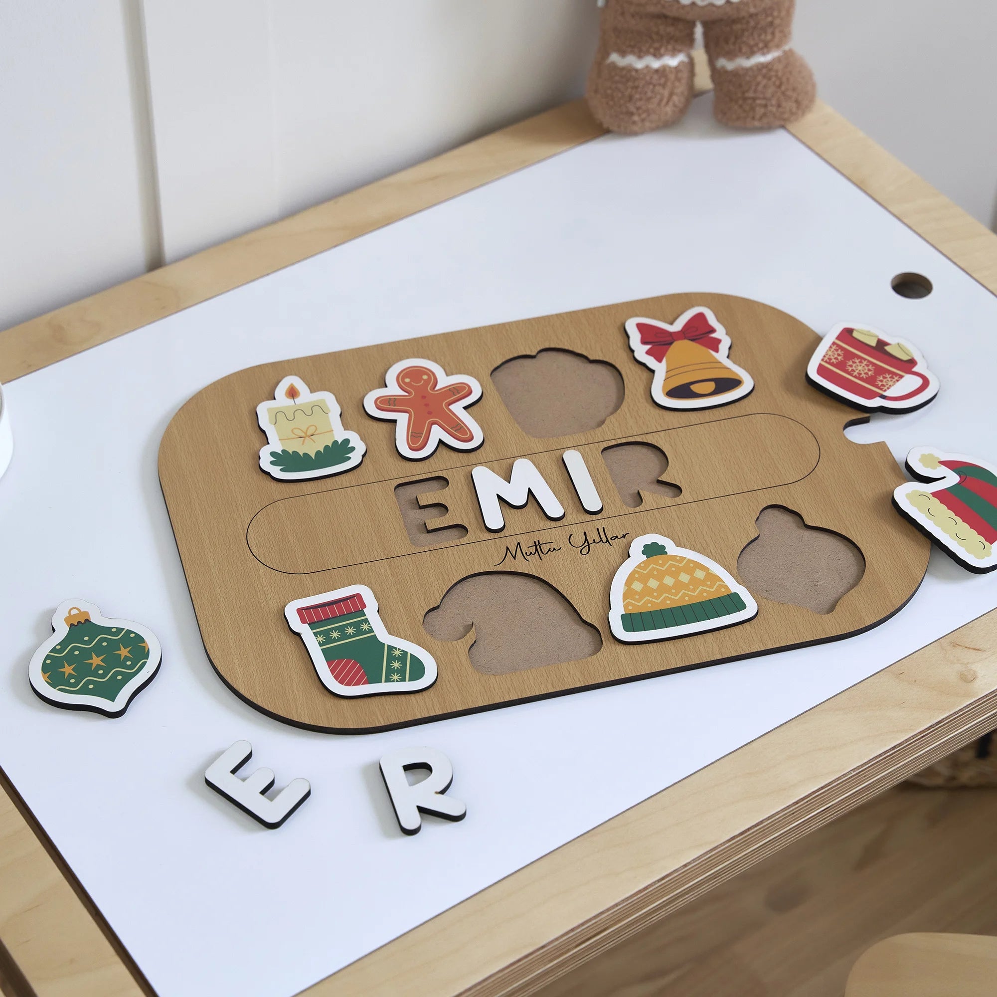 Sıcak Bir Yeni Yıl Puzzle (Mdf)