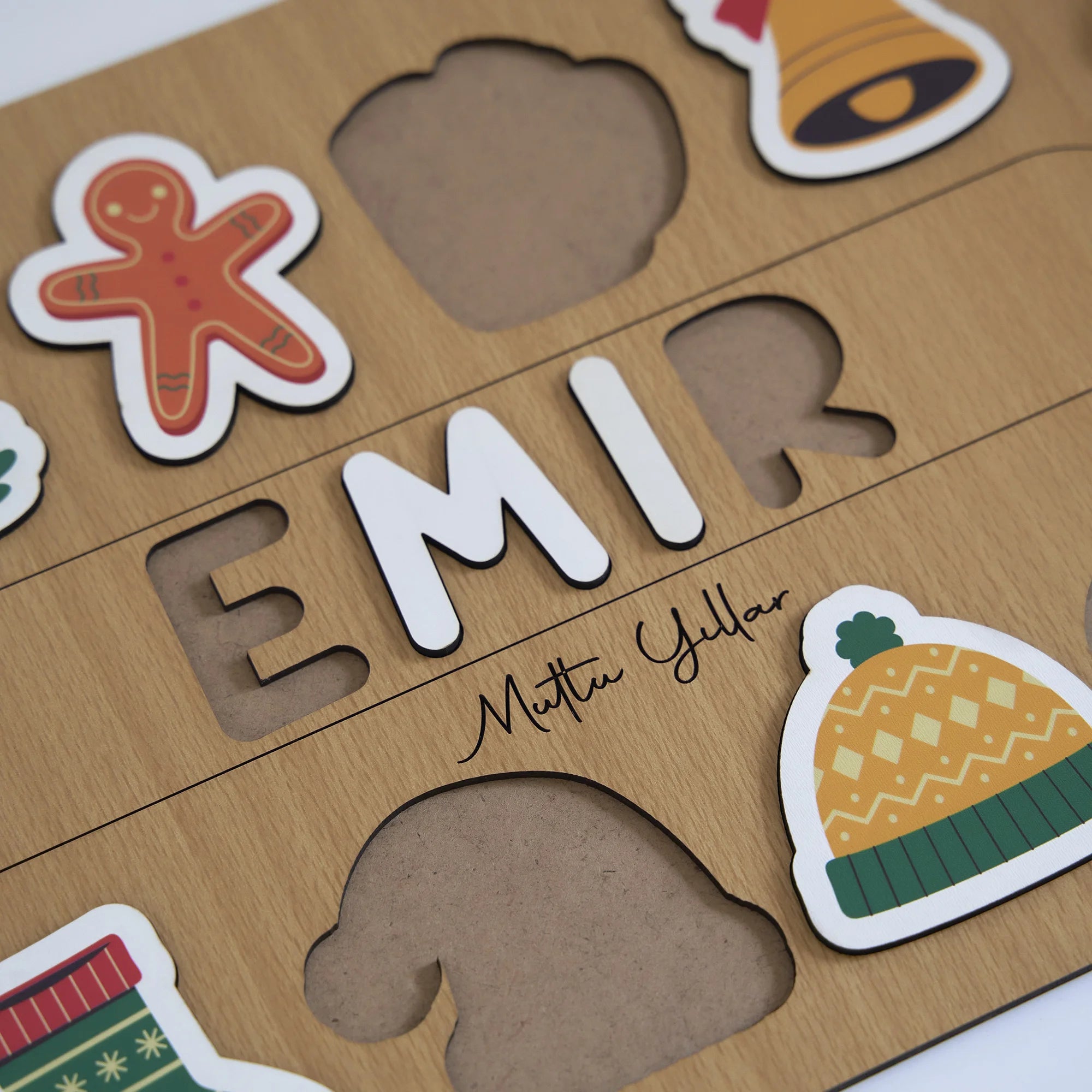 Sıcak Bir Yeni Yıl Puzzle (Mdf)